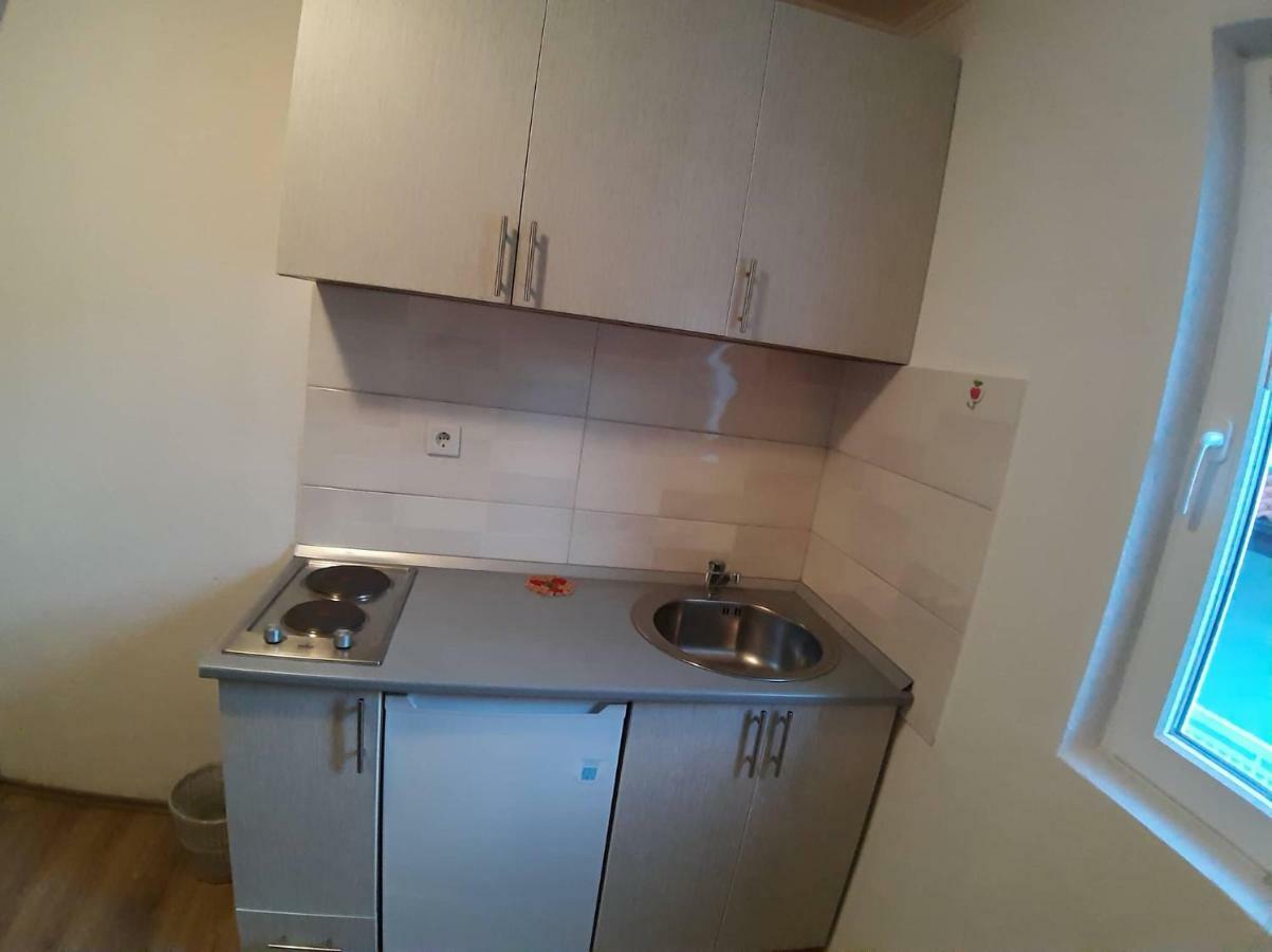Apartments Leza Neum Exterior photo